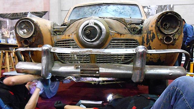 Primeira escola de restauração de carros antigos da América Latina que oferece cursos regulares